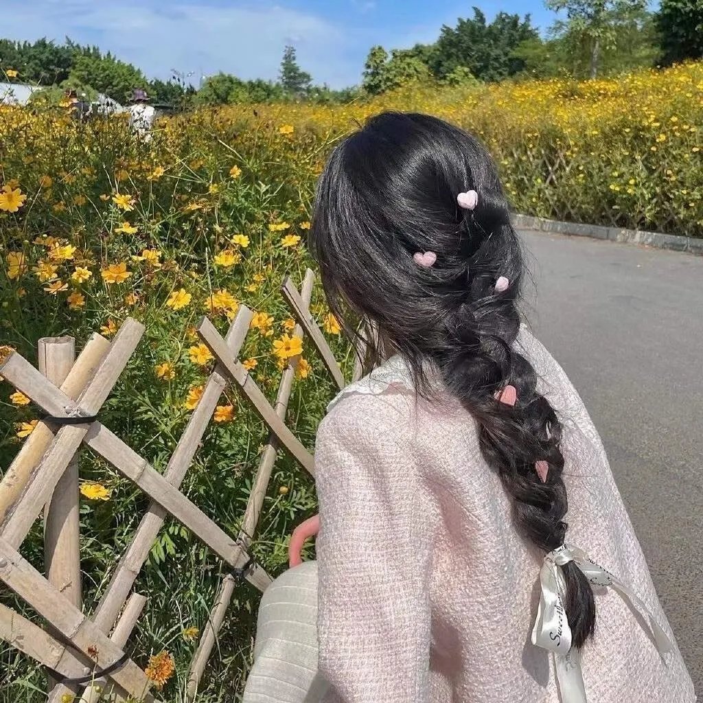 小资女孩向前冲 在线观看